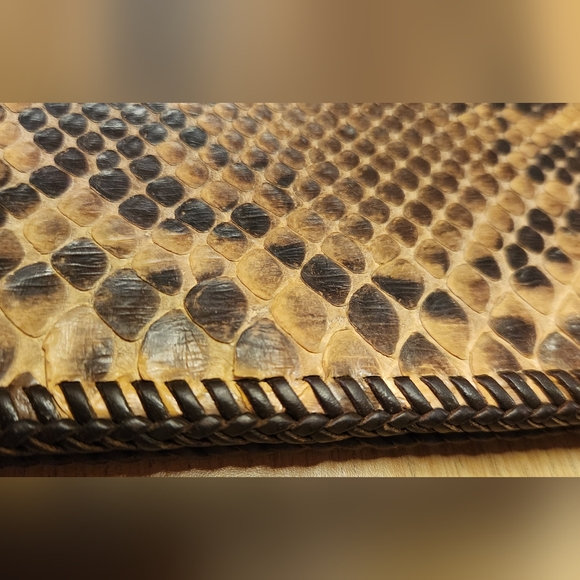 Authentic snake(python) skin wallet - Picture 2 of 5